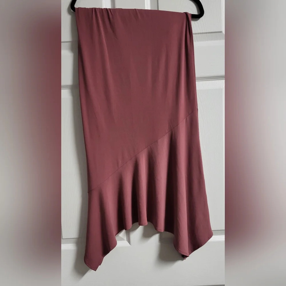 Newport News - Polyester/Spandex - Blush Tone Skirt - Elastic Waistband- Size S